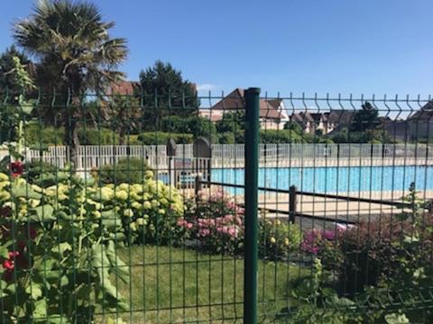 La Dunette Port Guillaume - Cabourg -Piscine Et Mer A Pied Dives-sur-Mer Buitenkant foto